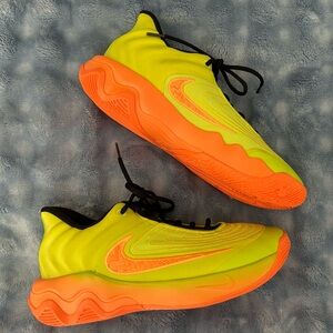 Nike(GS) Nike Giannis Immortality 4 'Cyber Lightning Bright Mandarin Size 10